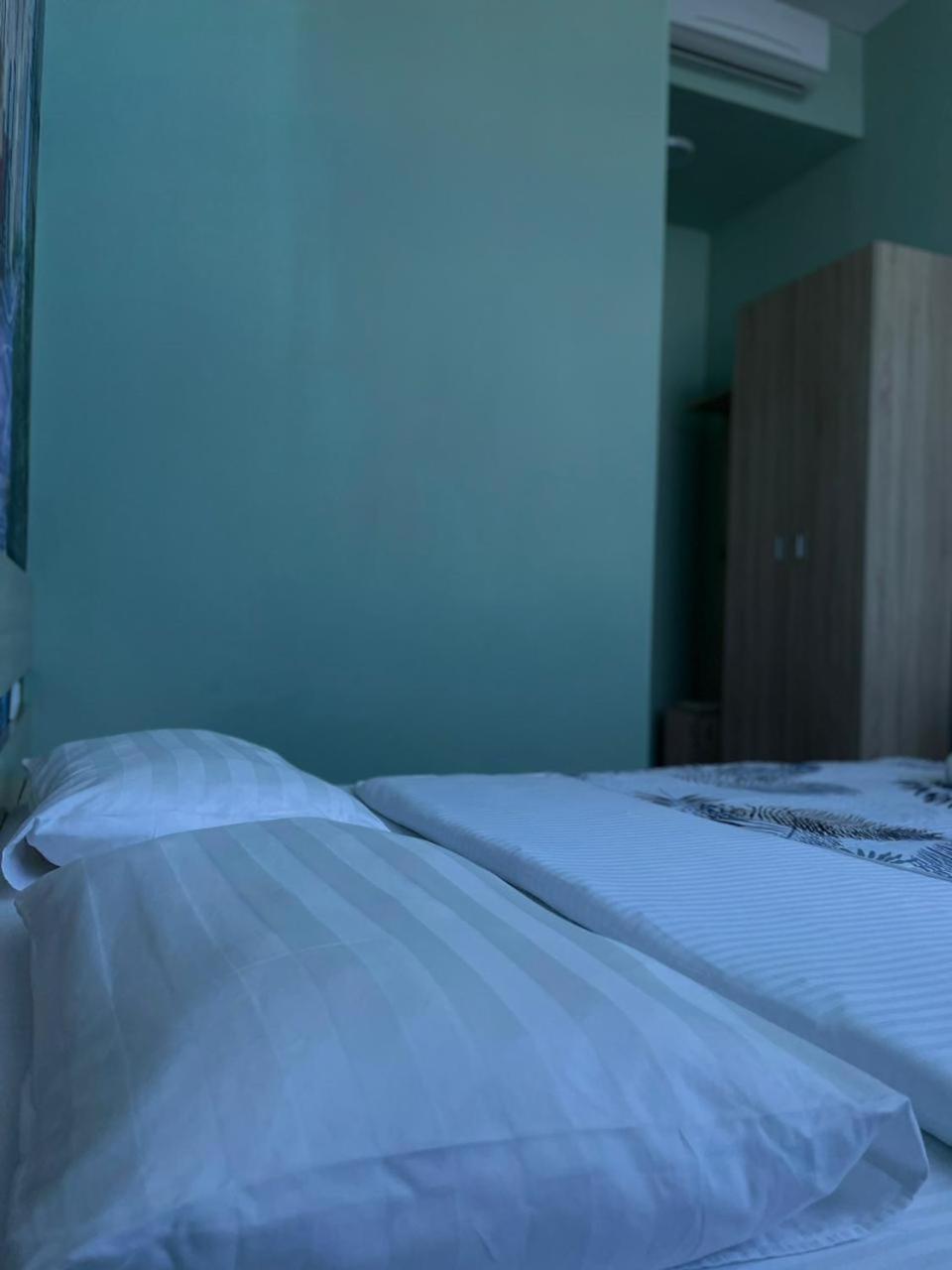 Elysian Hotel Akmola Esterno foto